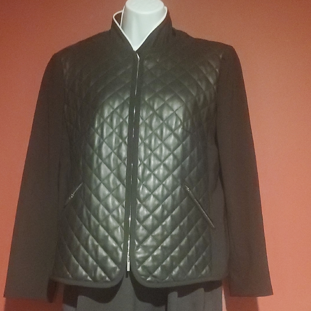 Piazza Sempione Black lamb skin quilted bomber jacket